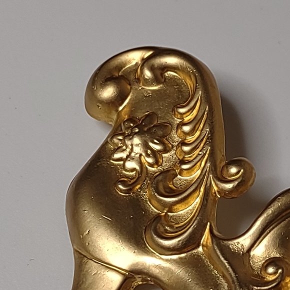 Gold Tone Metal High Heel Shoe Brooch - Picture 5 of 12